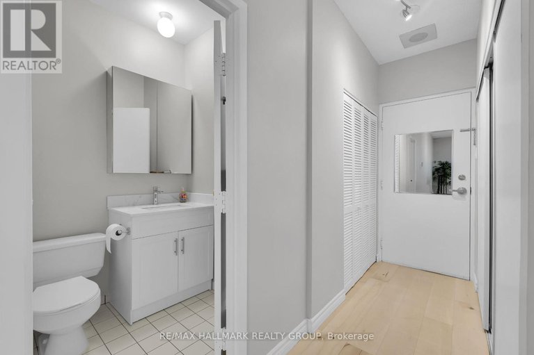 28542940/104-475-laurier-avenue-w/ottawa-centre/ottawa/ontario/K1R7X1_5