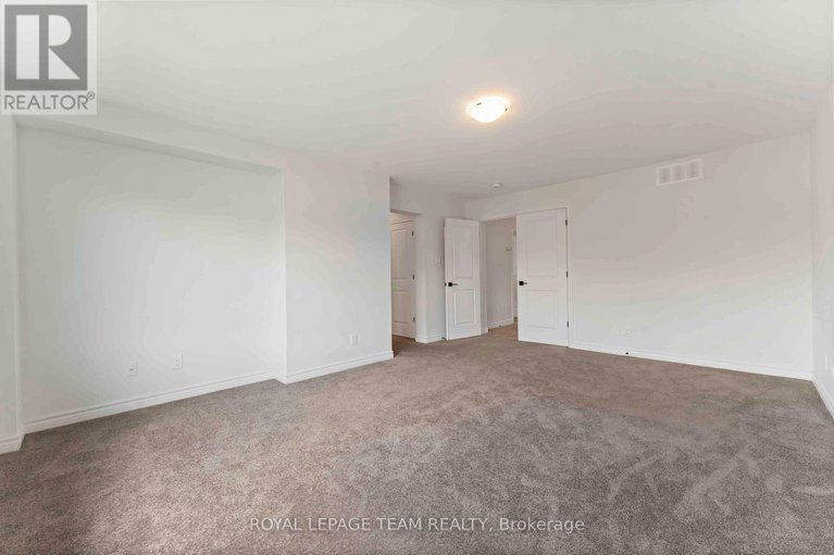 28647828/1010-brian-good-avenue/riverside-southgloucester-glen/ottawa/ontario/K4M0R3_31