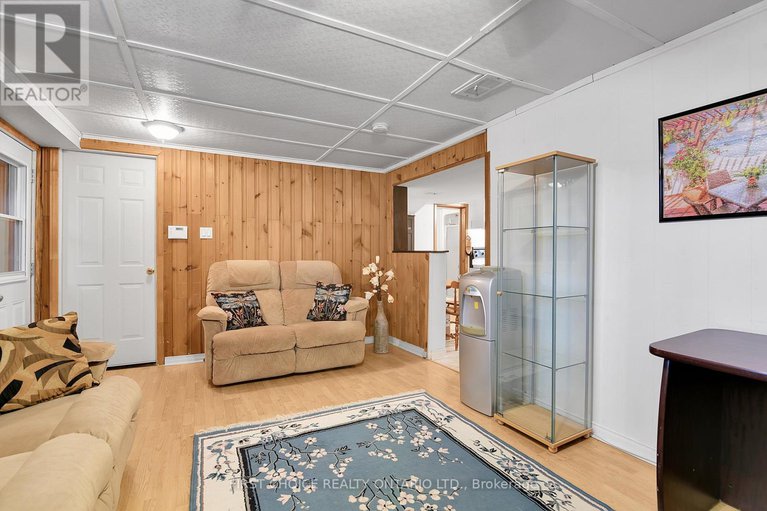 29205327/1366-kingston-avenue/carlington/ottawa/ontario/K1Z8L2_27