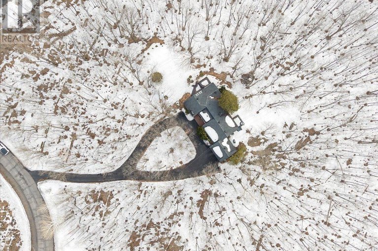 29556813/1235-millburn-crescent/cumberland-ridge/ottawa/ontario/K4C1C9_38