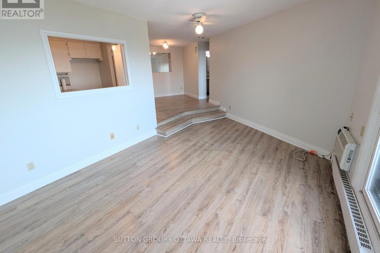28798159/2512-1081-ambleside-drive/woodroffe/ottawa/ontario/K2B8C8_6
