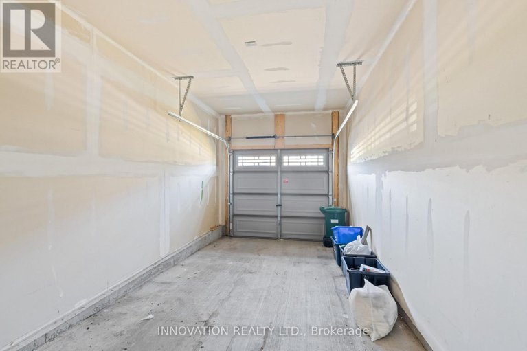 29305642/703-samantha-eastop-avenue/stittsville-north/ottawa/ontario/K2S1B9_30