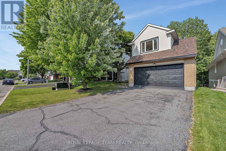 28509472/2207-nature-trail-crescent/orleans-village/ottawa/ontario/K1W1E7_2