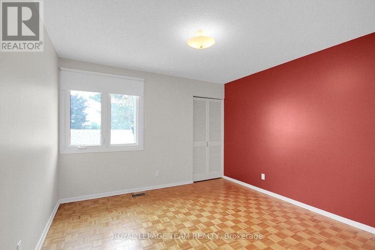 28762114/26-jackson-court/beaverbrook/ottawa/ontario/K2K1B7_27