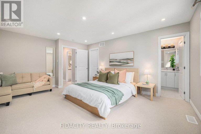 28737969/241-bandelier-way/stittsville-north/ottawa/ontario/K2S2J3_20