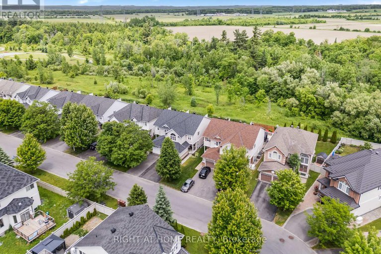 28494229/2383-glandriel-crescent/springridgeeast-village/ottawa/ontario/K4A4T1_4