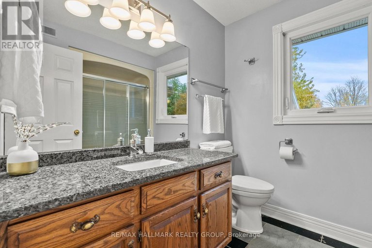 29071250/16-goodfellow-court/fallowfield/ottawa/ontario/K2R1C8_24