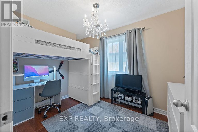 28971340/4085-kelly-farm-drive/blossom-parkkemp-parkfindlay-creek/ottawa/ontario/K1T4J3_37