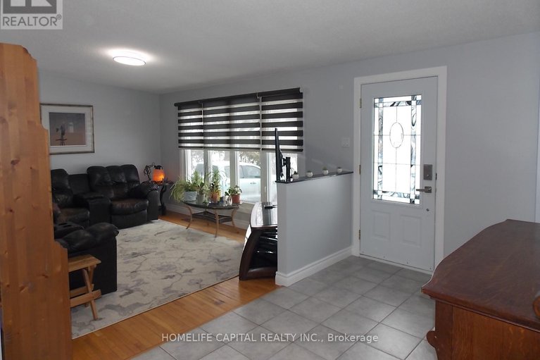 29204242/2515-gravelle-crescent/blackburn-hamlet/ottawa/ontario/K1B3A4_4