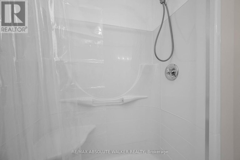 29633386/831-scala-avenue/notting-hillsummerside/ottawa/ontario/K4A4M2_27