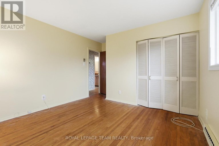 29612098/57-sullivan-avenue/meadowlandscrestview/ottawa/ontario/K2G1V1_16