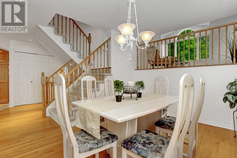 28882866/1166-ambercrest-street/carson-grove/ottawa/ontario/K1J1B2_7