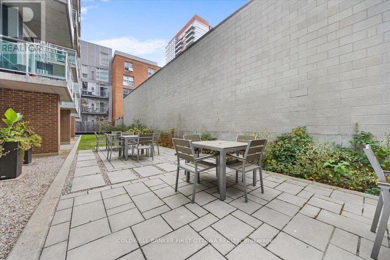 28984789/1108-134-york-street/lower-townbyward-market/ottawa/ontario/K1N1K8_32