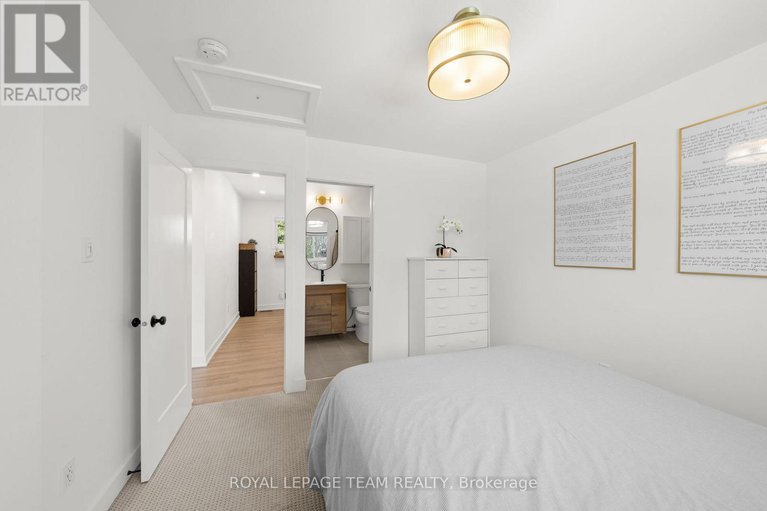 29381765/5286-hillcrest-drive/manotick-long-island-nicholls-island/ottawa/ontario/K4M1E9_13