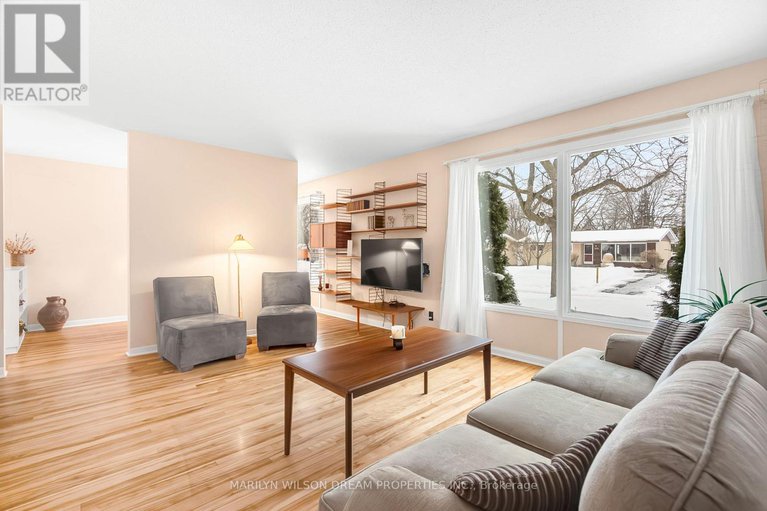 29314133/2422-magnus-avenue/hawthorne-meadows/ottawa/ontario/K1G1J8_6