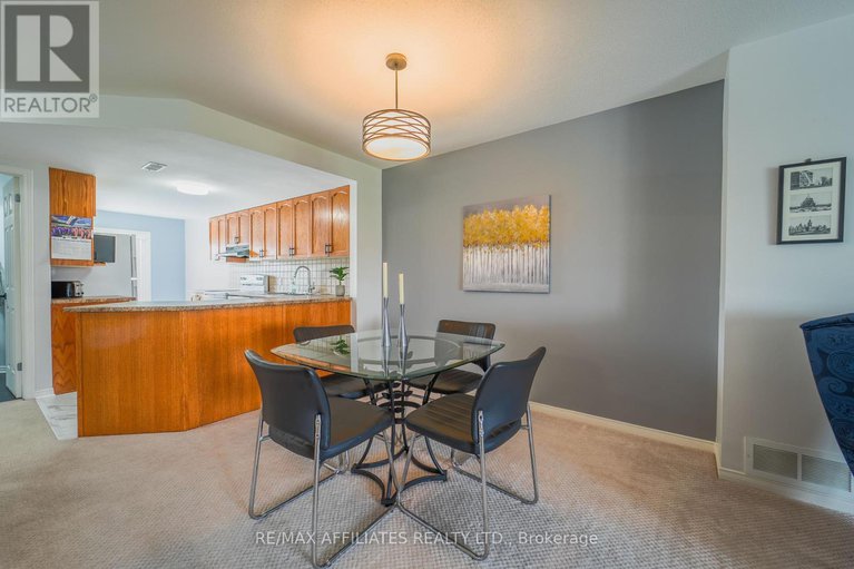 28288908/318-crownridge-drive-n/emerald-meadowstrailwest/ottawa/ontario/K2M3A5_17
