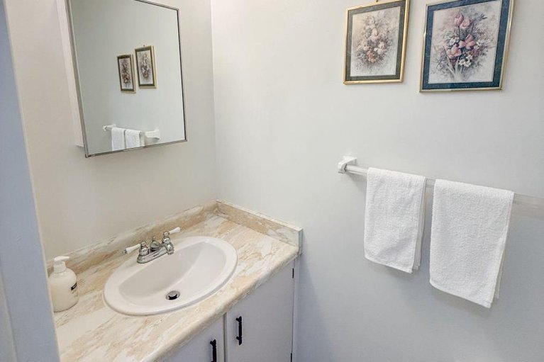 29362334/64-2570-southvale-crescent/sheffield-glenindustrial-park/ottawa/ontario/K1B5B7_9