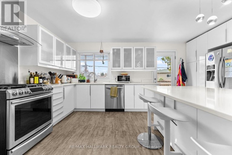 29679355/1318-avenue-q/eastway-gardensindustrial-park/ottawa/ontario/K1G0B6_7