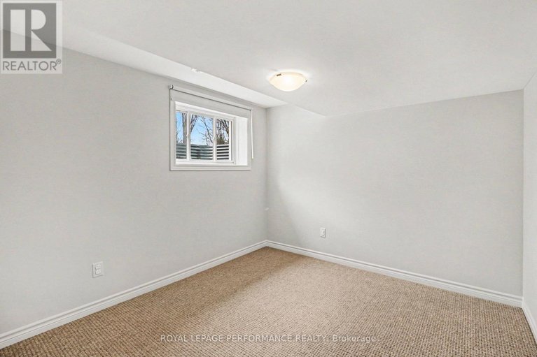 29540688/14-academie-street/embrun/russell/ontario/K0A1W0_36