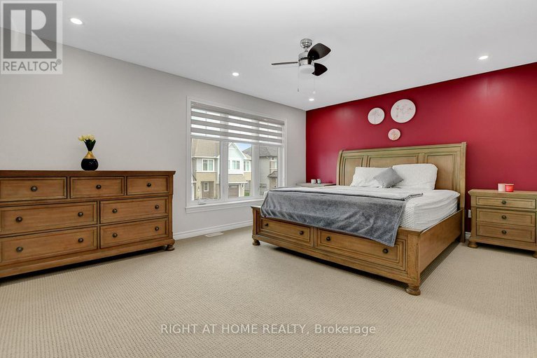 28656845/674-putney-crescent/stittsville-south/ottawa/ontario/K2S2N7_12