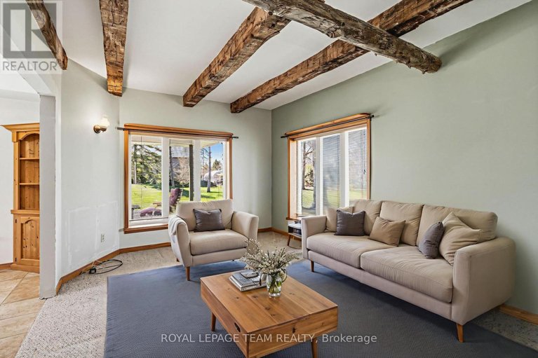 29672745/12106-lakeshore-drive/south-dundas-williamsburgh-twp/south-dundas/ontario/K0C1X0_12