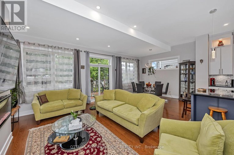 28399504/1355-mory-street/emerald-woodssawmill-creek/ottawa/ontario/K1T1C8_13
