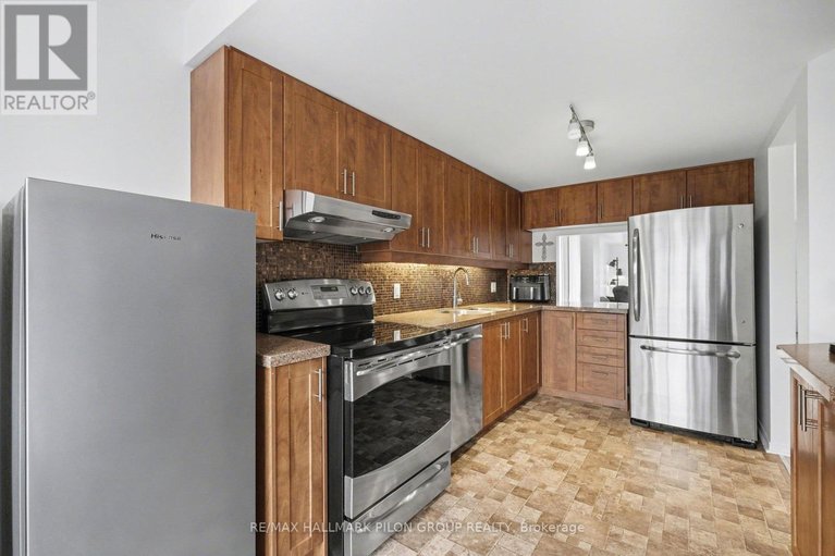 29619466/1121-gablefield-private/beaconwood/ottawa/ontario/K1J1E4_4