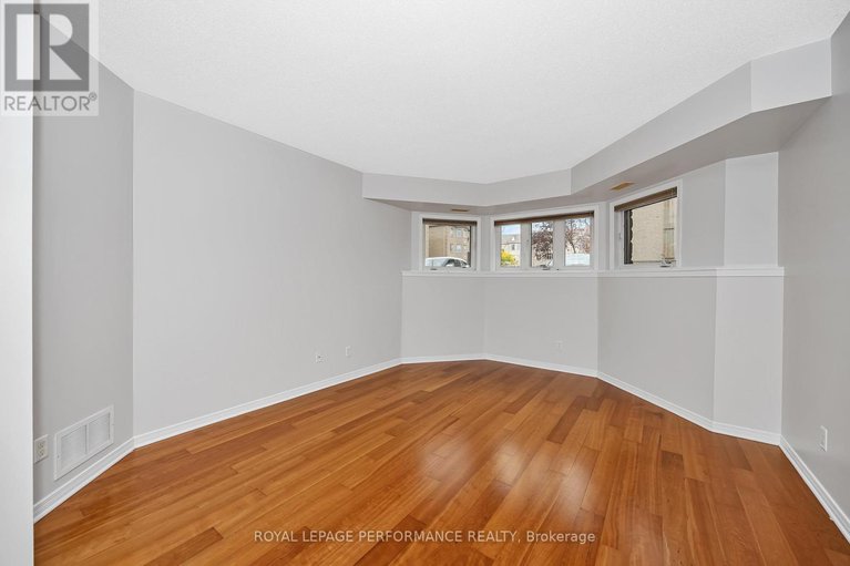 29245170/2-80-briargate-private/springridgeeast-village/ottawa/ontario/K4A0C3_10