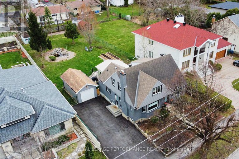 29348584/328-pleasant-park-road/alta-vistafaircrest-heights/ottawa/ontario/K1H5M8_25