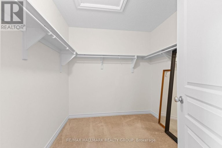 29419266/420-barrick-hill-road/emerald-meadowstrailwest/ottawa/ontario/K2M0H7_26