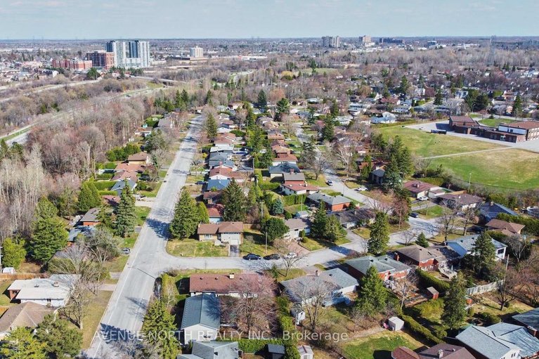 29653948/980-wiseman-crescent/riverside-park/ottawa/ontario/K1V8J4_49