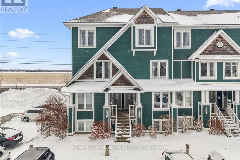 29483798/364-crownridge-drive/emerald-meadowstrailwest/ottawa/ontario/K2M3A4_1