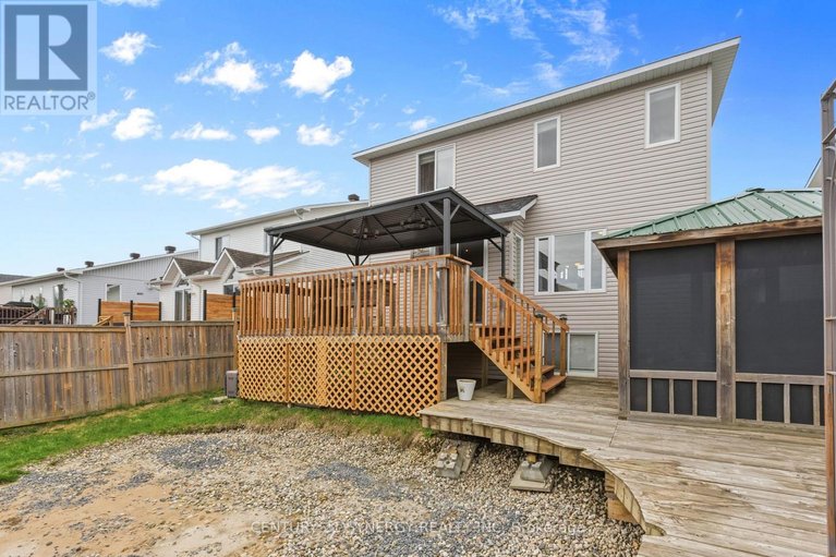 29678242/207-stiver-street/village-of-russell/russell/ontario/K4R1G9_44