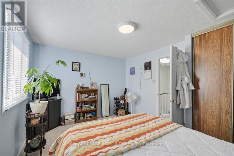 28959855/6420-bilberry-drive/orleans-wood/ottawa/ontario/K1C4P3_19