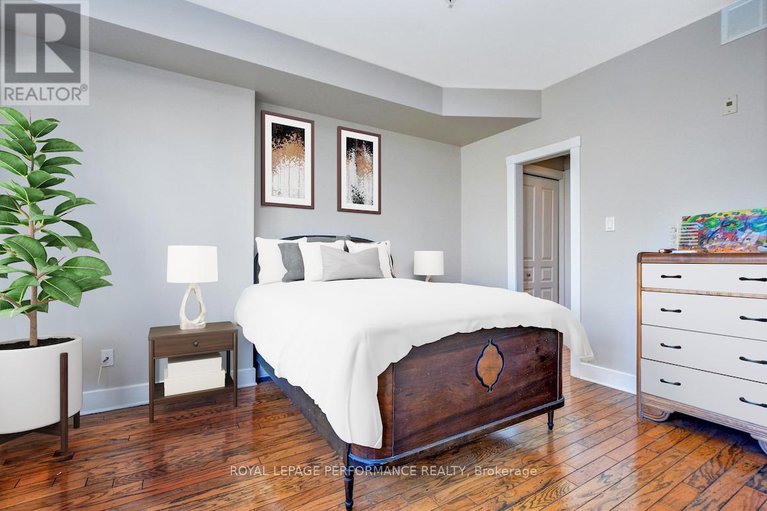 27937706/124-guigues-avenue/lower-townbyward-market/ottawa/ontario/K1N5H7_29