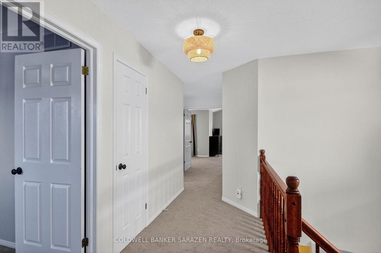 29124597/7-whitechapel-crescent/longfields/ottawa/ontario/K1S3G7_23