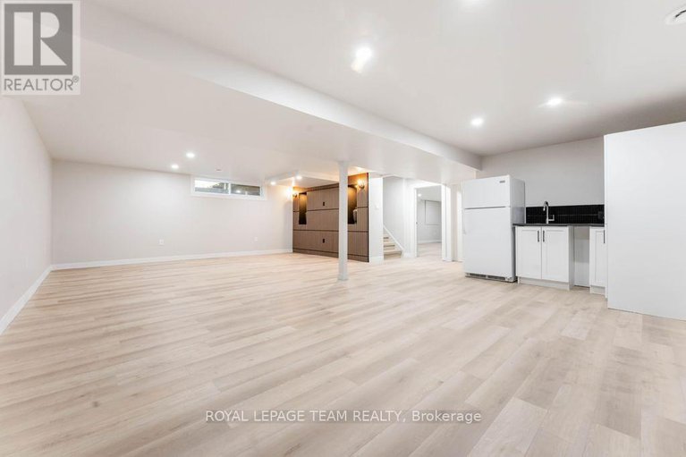 29380921/15-leacock-drive/beaverbrook/ottawa/ontario/K2K1R6_35