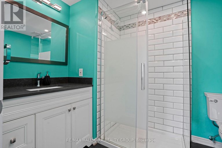 29632598/504-canotia-place/fallingbrookpineridge/ottawa/ontario/K4A2J3_36