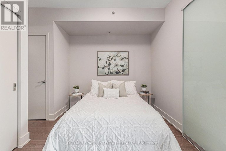 28767931/304-98-richmond-road/westborohampton-park/ottawa/ontario/K1Z0B2_17