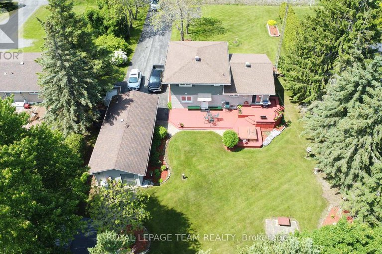 29105315/4951-hwy-31-bank-street-n/south-dundas-williamsburgh-twp/south-dundas/ontario/K0C2H0_2