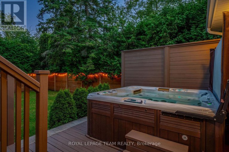 29404237/28-maplehill-way/manotick-village-manotick-estates/ottawa/ontario/K2C3H1_42