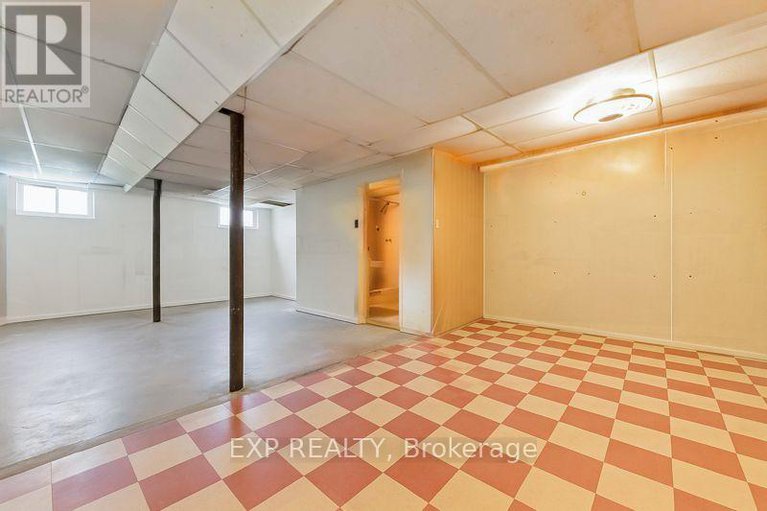28788281/878-ivanhoe-avenue/queensway-terrace-north/ottawa/ontario/K2B5S5_34