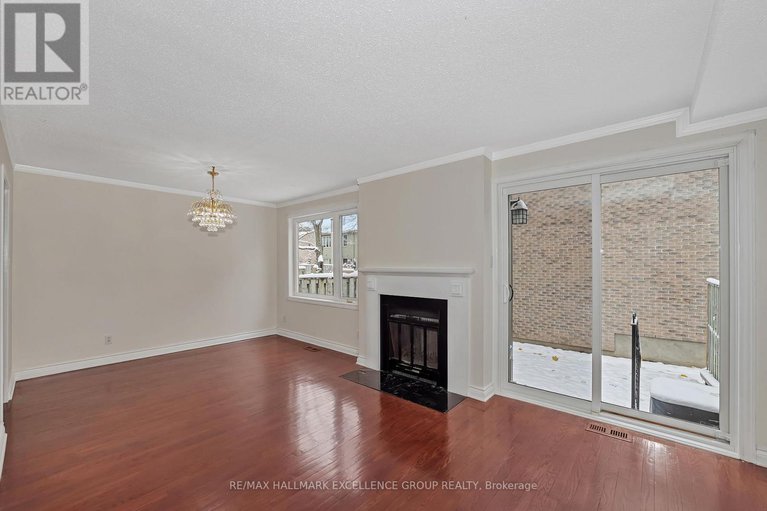 29093671/67-710-coronation-avenue/riverview-park/ottawa/ontario/K1G4G7_9