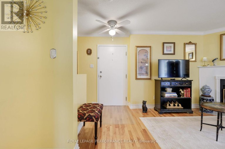 28961456/402-1589-st-bernard-street/sawmill-creektimbermill/ottawa/ontario/K1T3H8_5