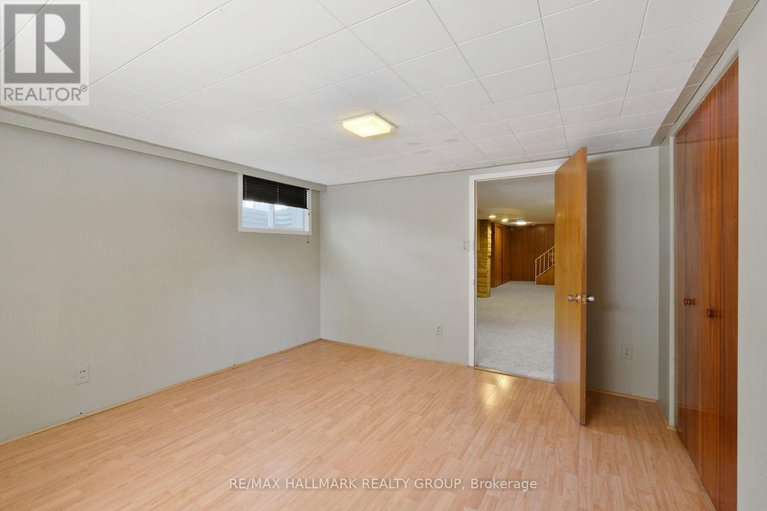 28650138/1399-aurele-street/pineview/ottawa/ontario/K1B3L4_31