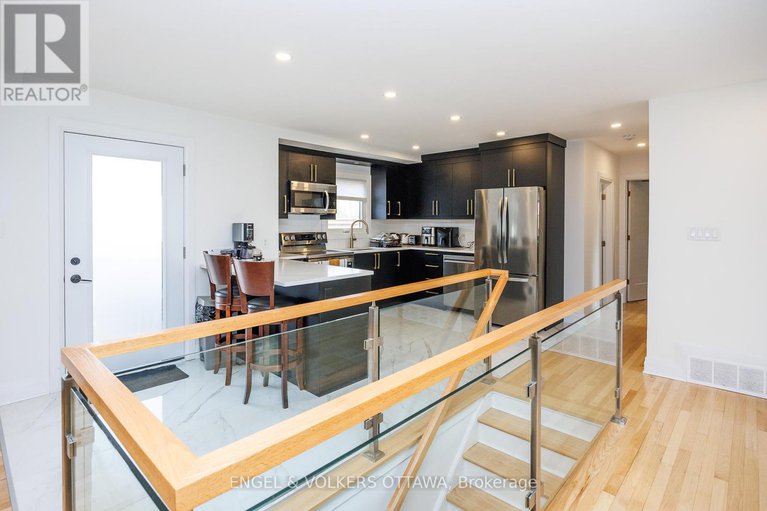 28559940/2204-utah-street/alta-vista/ottawa/ontario/K1H7W8_11
