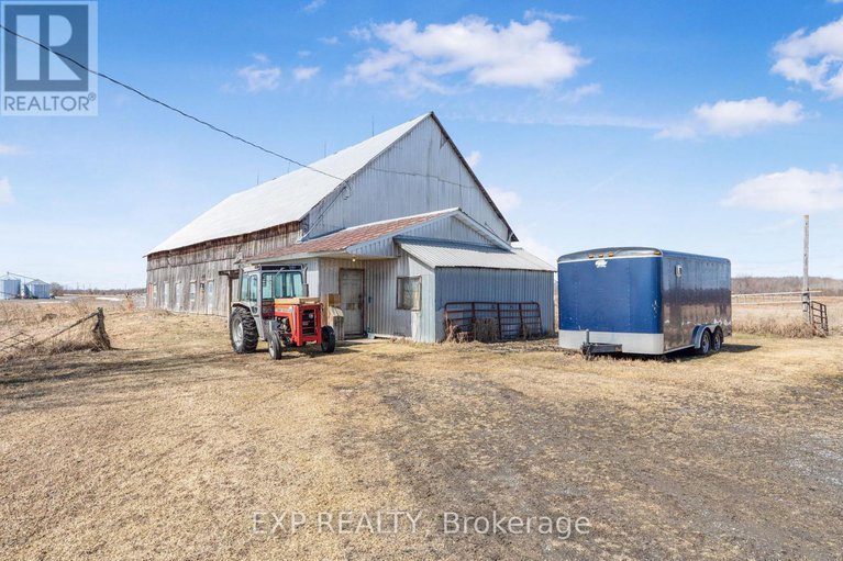 28323310/20405-laggan-glenelg-road/north-glengarry-lochiel-twp/north-glengarry/ontario/K0B1E0_25