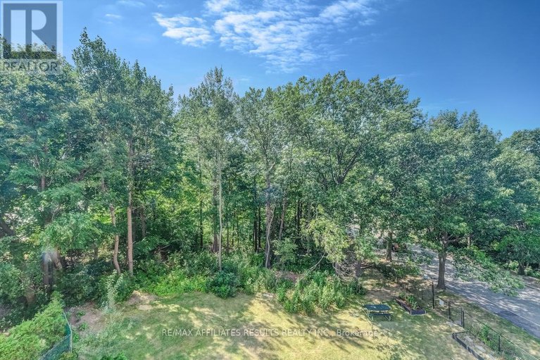 29059748/304-415-greenview-avenue/britannia/ottawa/ontario/K2B8G5_34