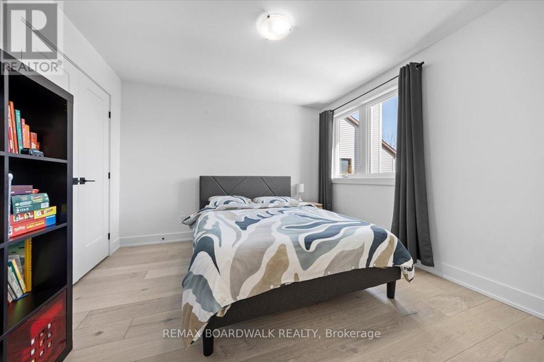 29432300/1535-kamouraska-circle/chateauneuf/ottawa/ontario/K1C3J1_24