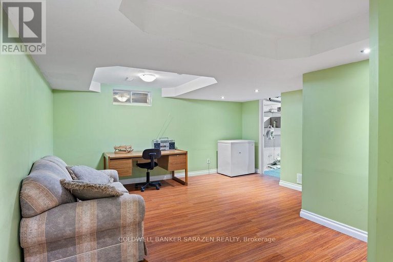 29282717/1040-karsh-drive/hunt-club-park/ottawa/ontario/K1G4M9_43